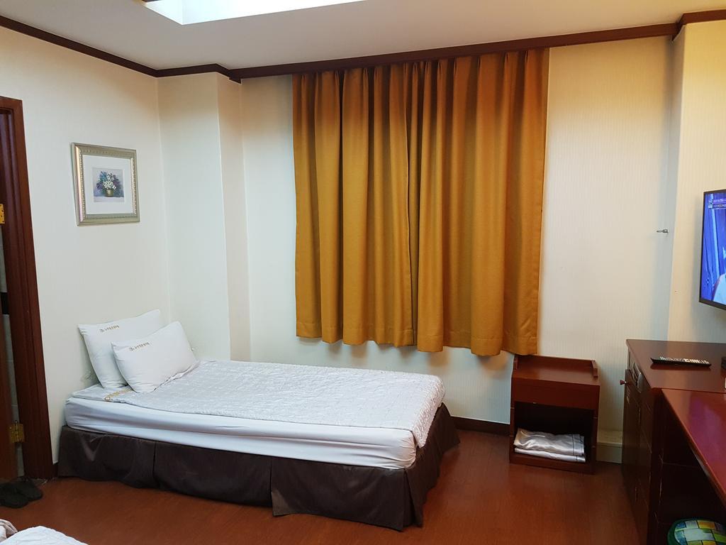 New Boolim Tourist Hotel Seul Quarto foto